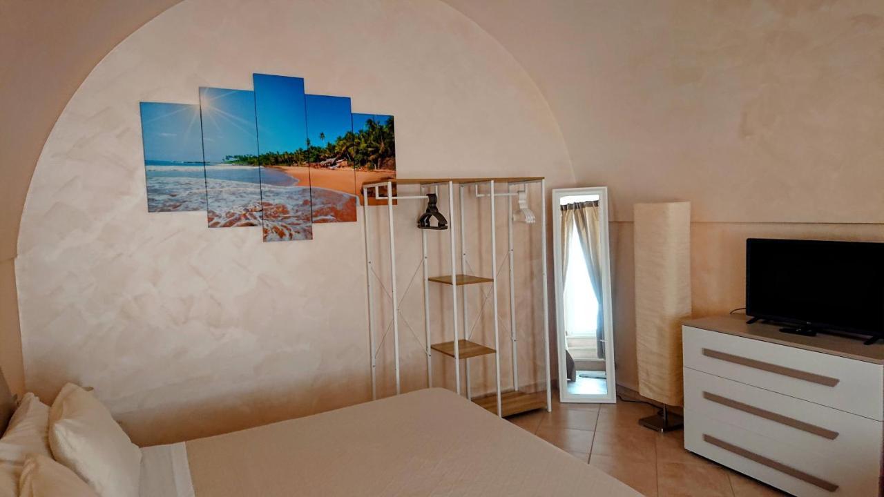Domus Elegans In Centro Villa Manfredonia Eksteriør billede